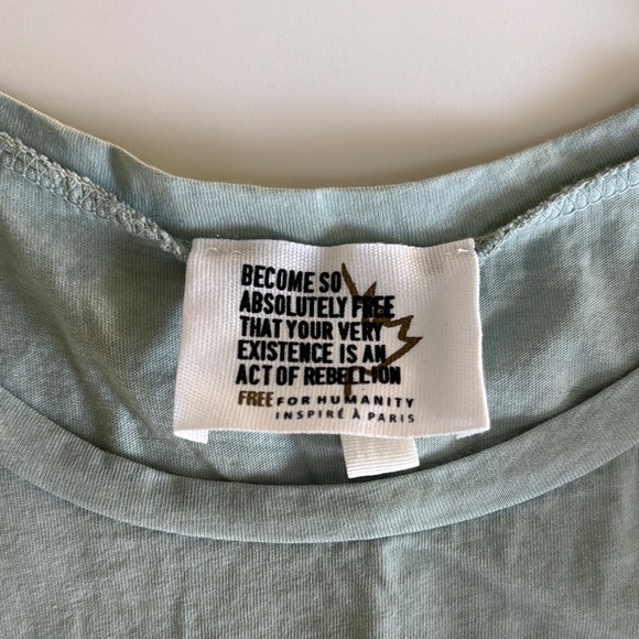 Women's Ruffled Top - Picture 3 of 6